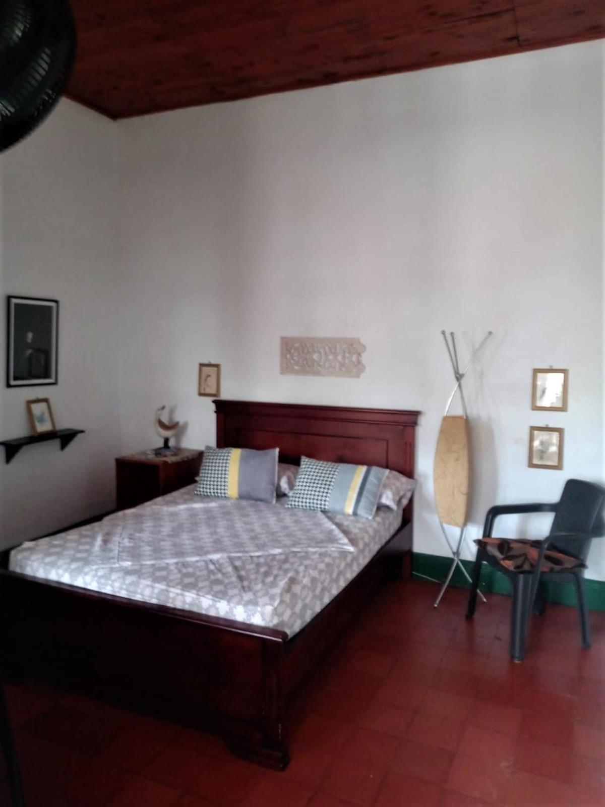Hostal Encuentro Кали Екстериор снимка