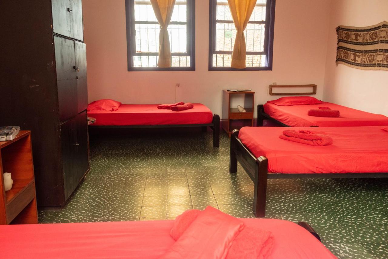 Hostal Encuentro Кали Екстериор снимка